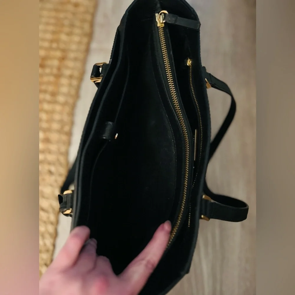 Tory Burch Robinson Leather Tote - Picture 6 of 12